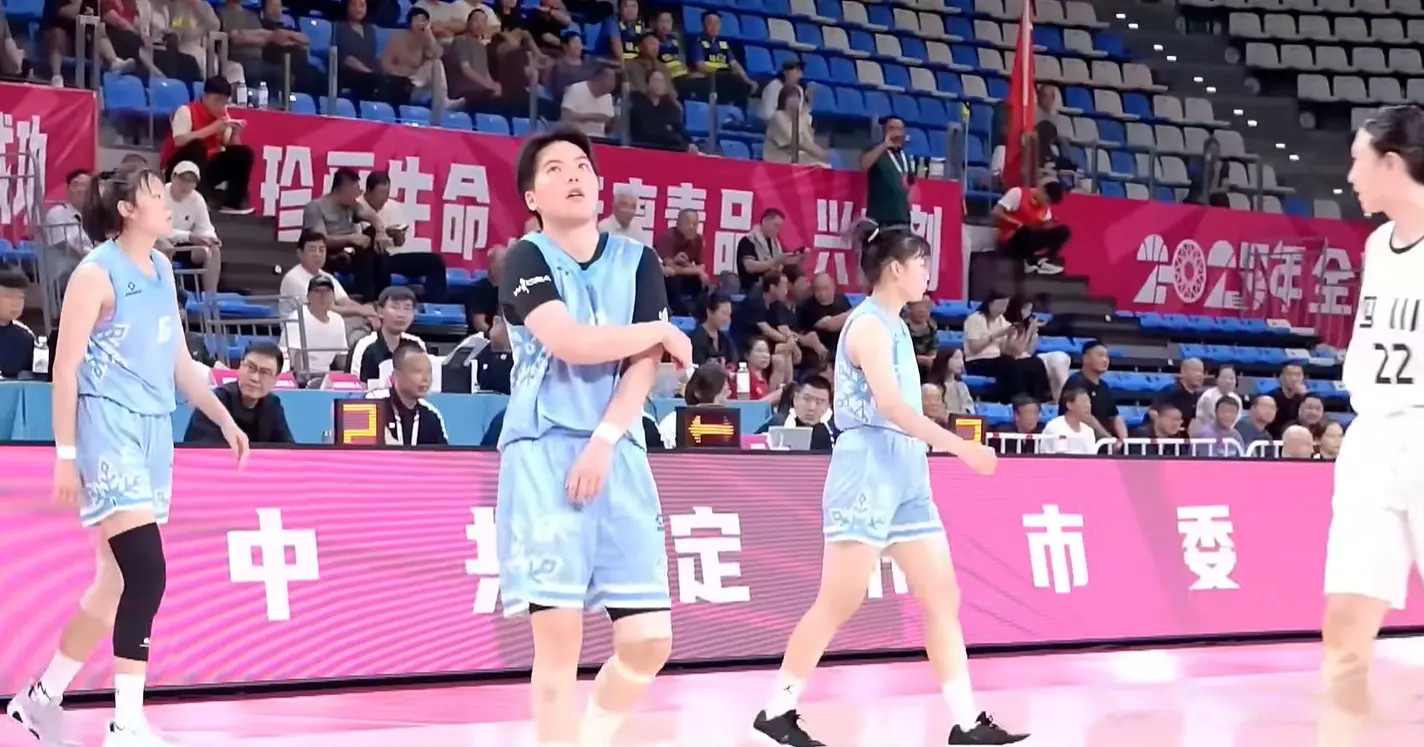 四川女篮打, yid