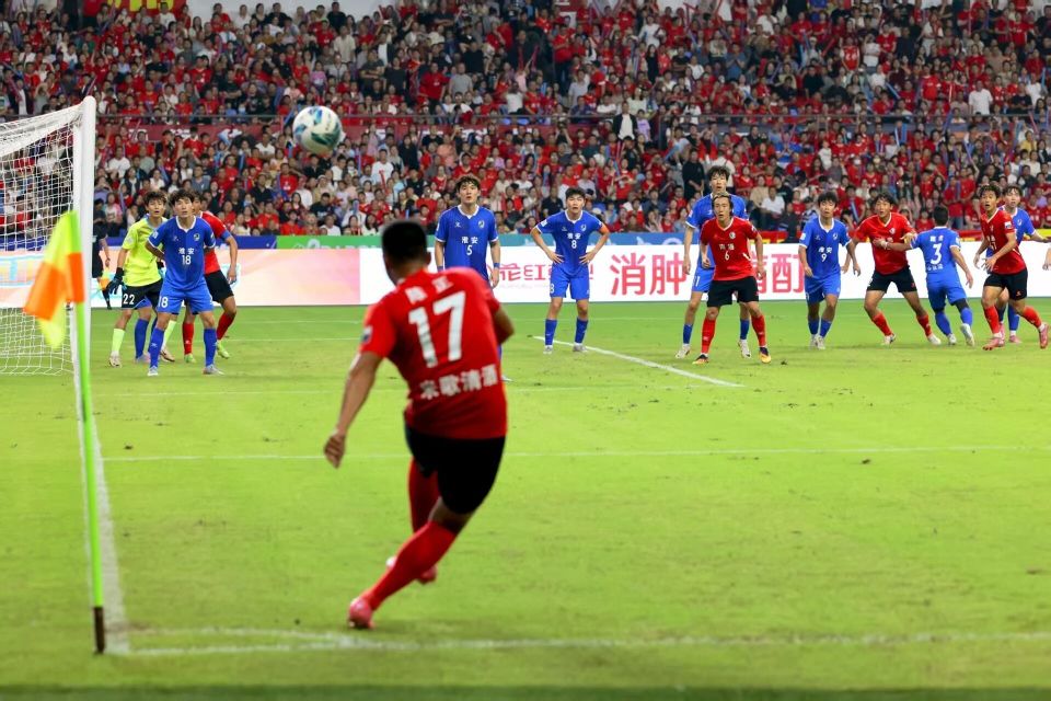 却是客队, EiAV, 日晚