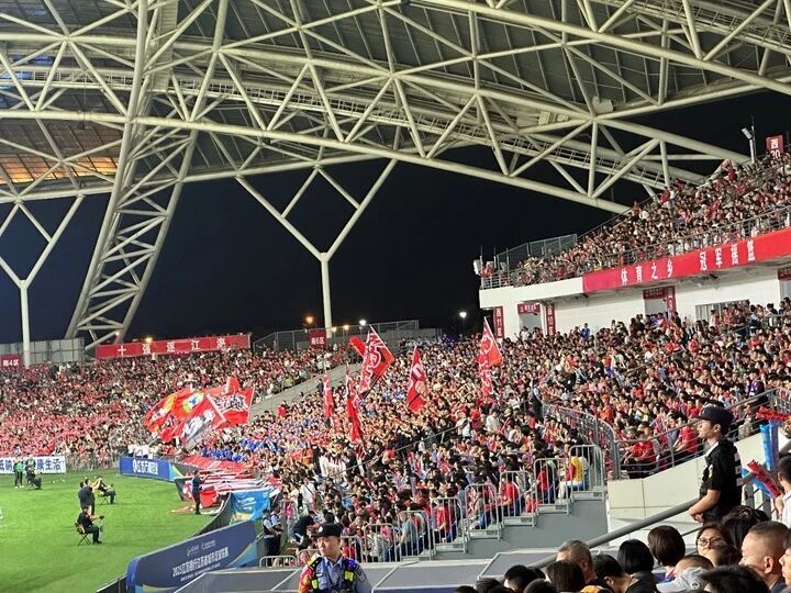 耐心地组织, 第一, womDK